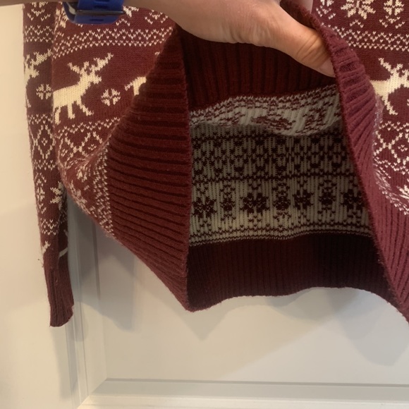 Forever 21 Sweater - Picture 7 of 7